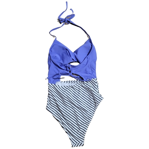 Cupshe Alana Striped Twist Halter One-Piece Swimsuit - Picture 7 of 9